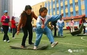 你觉得呢？颜强：如果结局都是输，国足这两场不如让U20来踢