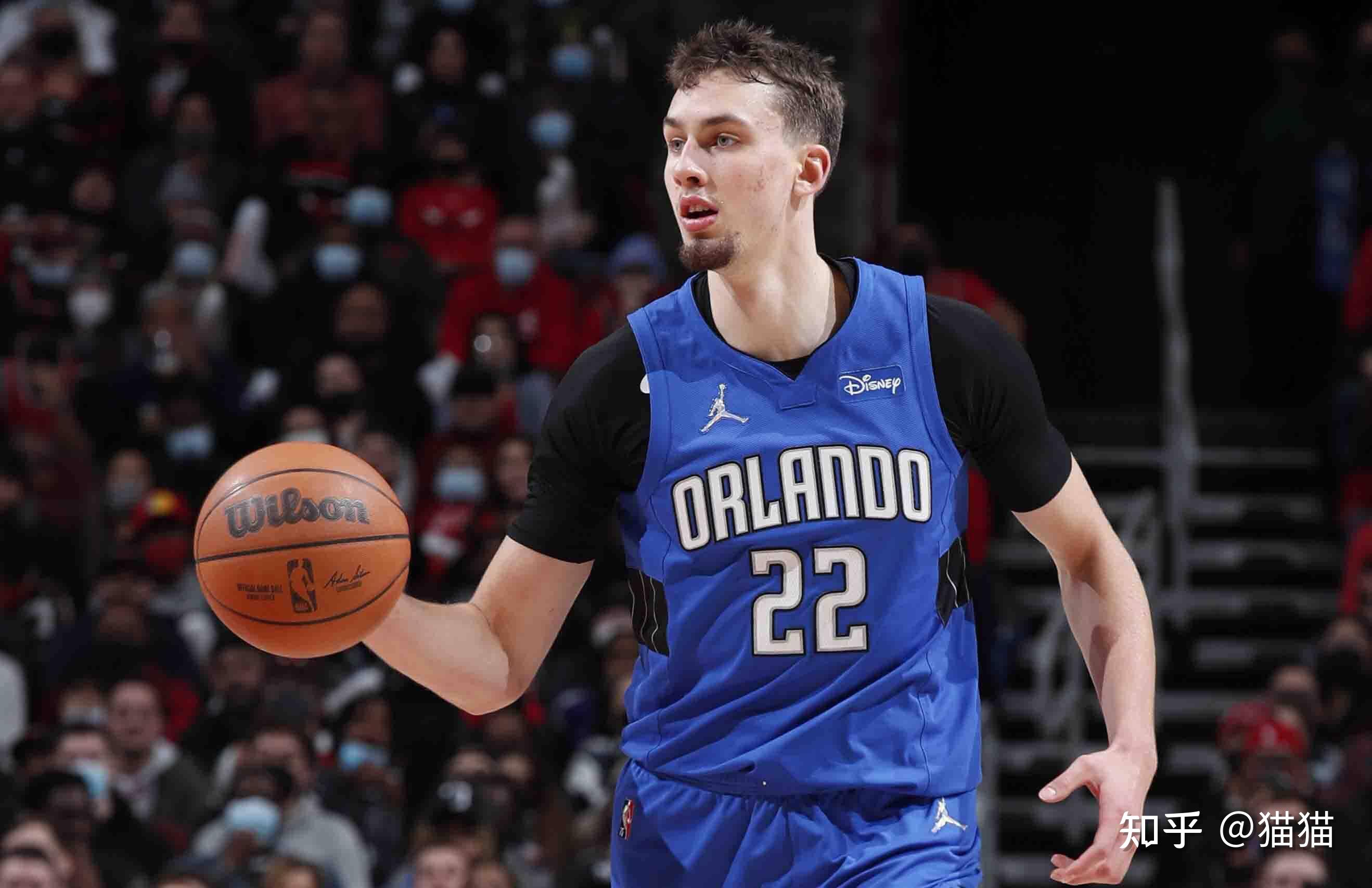 保持中场衔 保持中场衔