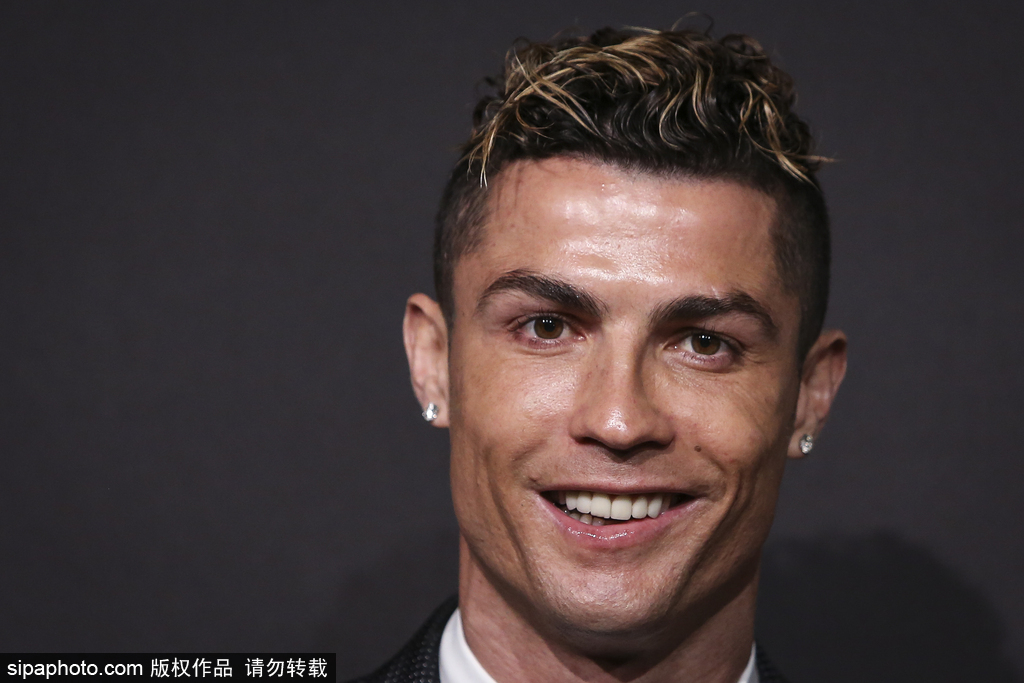 部和球迷受 部和球迷受